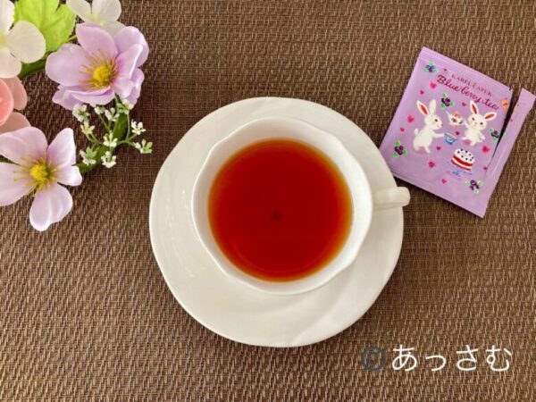 ティーバッグを使うと、手軽にストレートティーが味わえる。